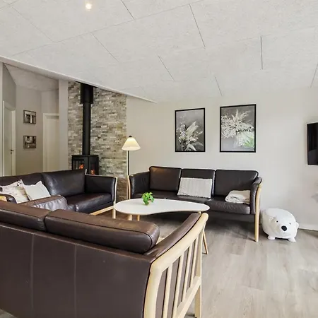 Holiday home Eylar - 28km From The Sea By Interhome